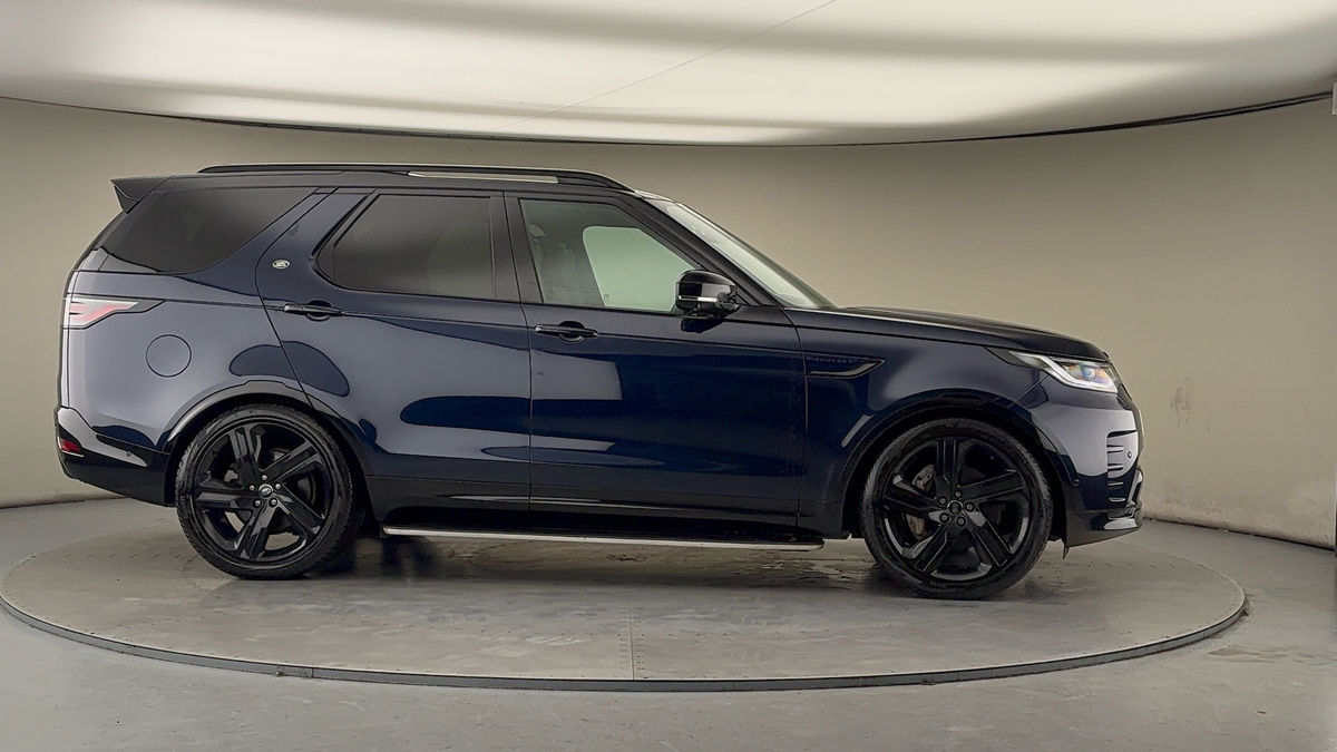 More views of Land Rover Discovery