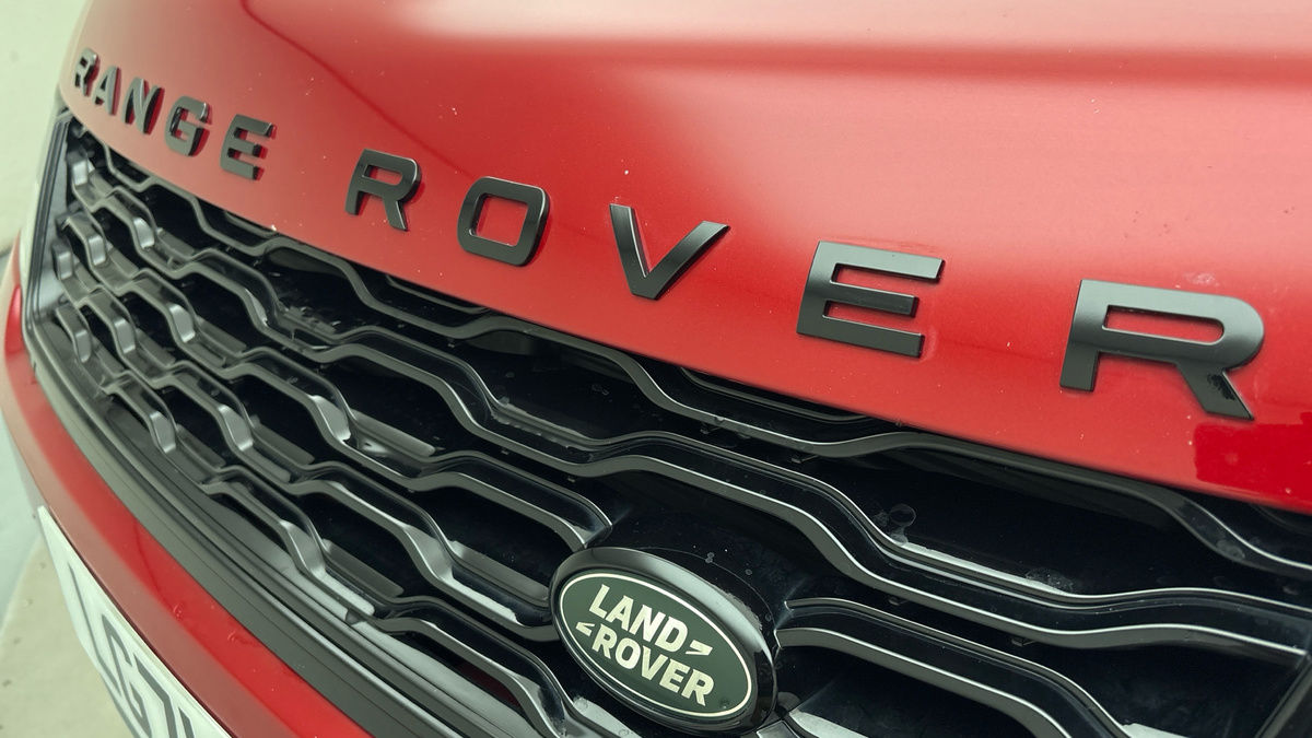 Land Rover Range Rover Sport Image 24