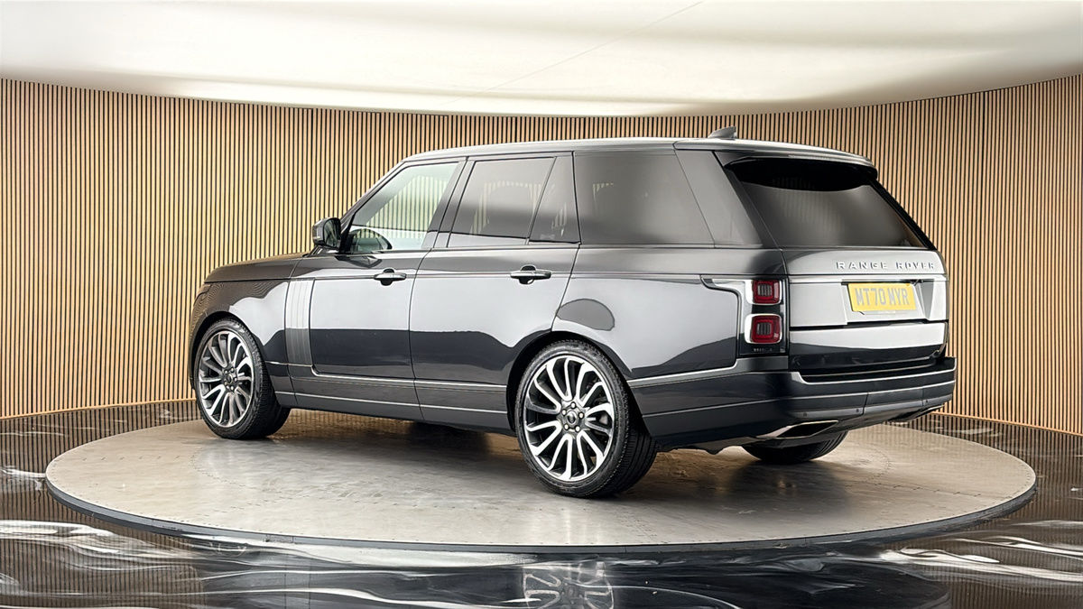 More views of Land Rover Range Rover