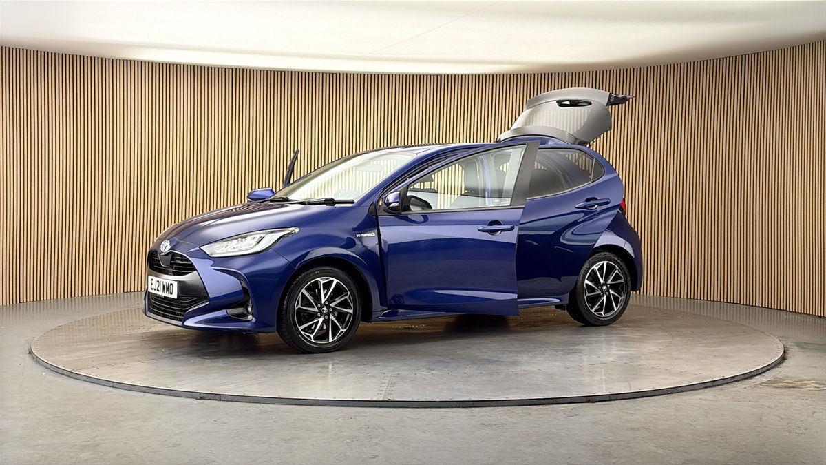 More views of Toyota Yaris