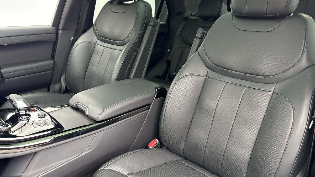 Land Rover Range Rover Sport Image 7