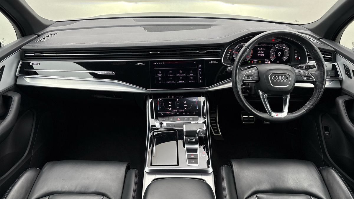Audi Q7 Image 12