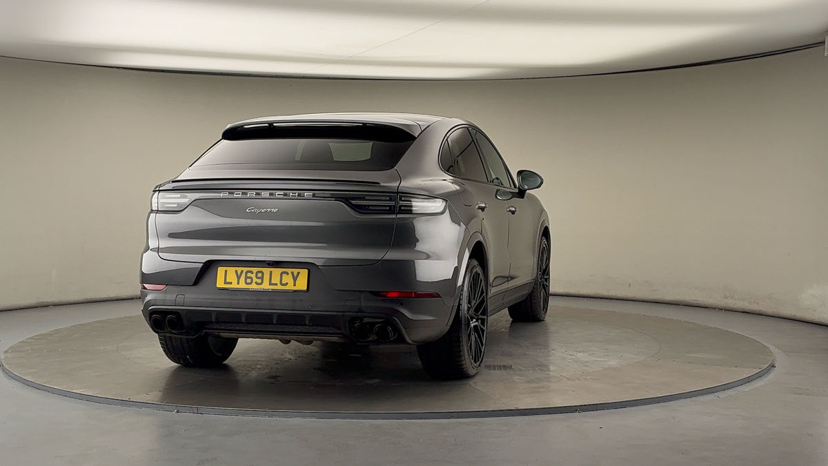 More views of Porsche Cayenne