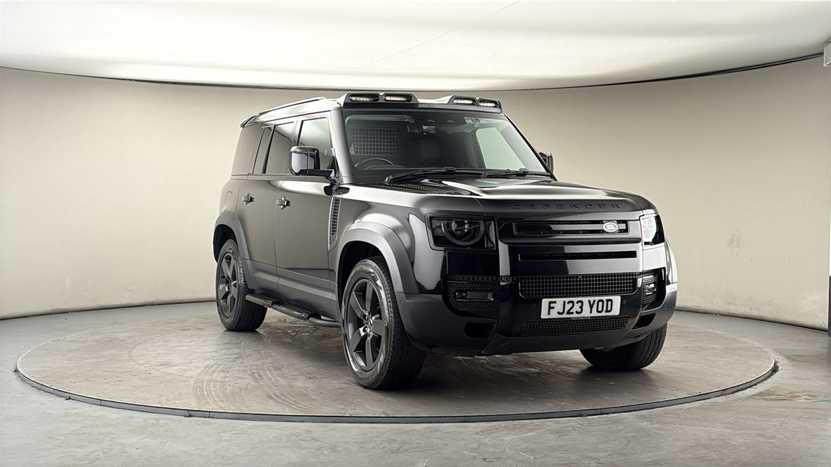 More views of Land Rover Defender 110