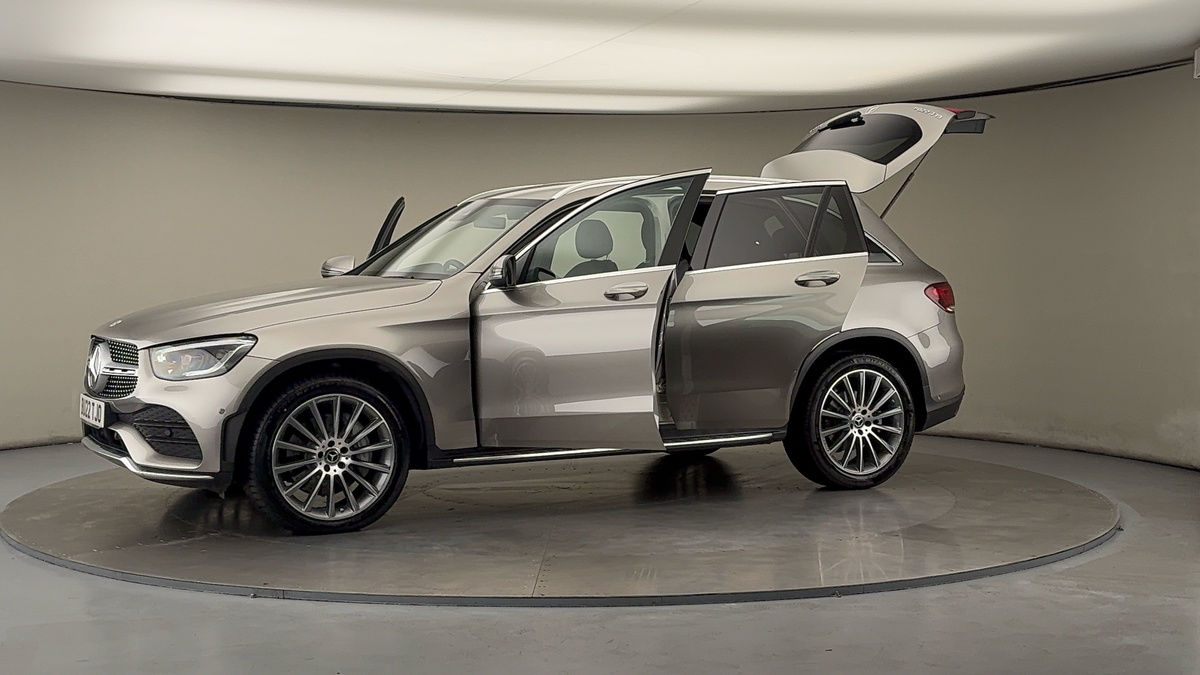 More views of Mercedes-Benz GLC