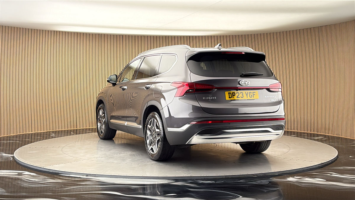 More views of Hyundai Santa Fe