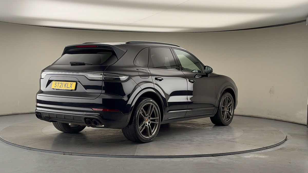 More views of Porsche Cayenne