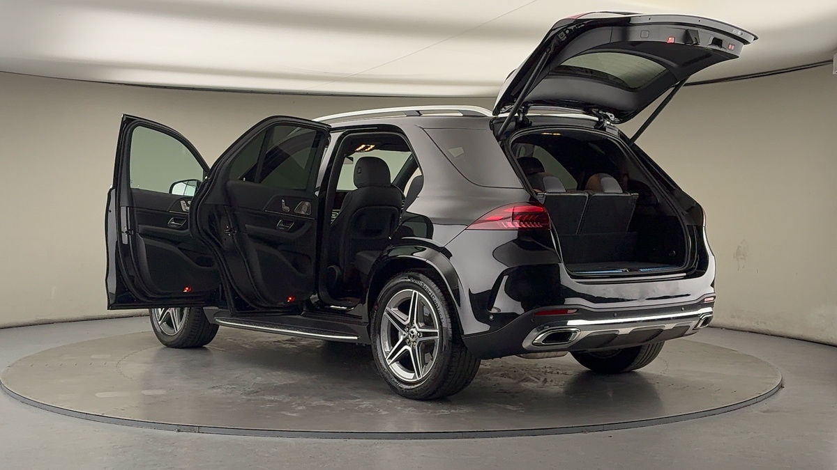 More views of Mercedes-Benz GLE