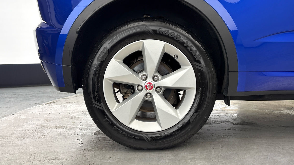 Jaguar E-PACE Image 10