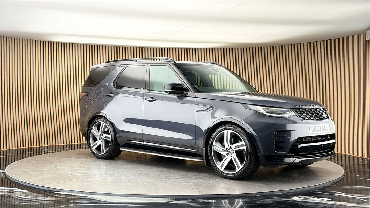More views of Land Rover Discovery