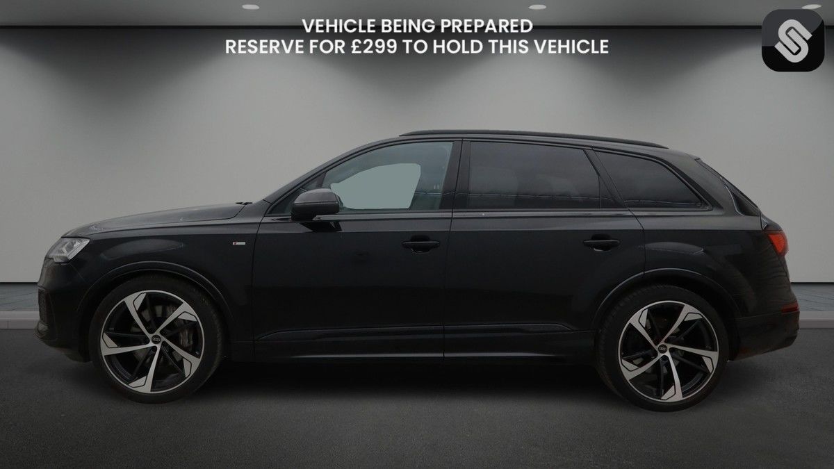 Audi Q7 Image 6