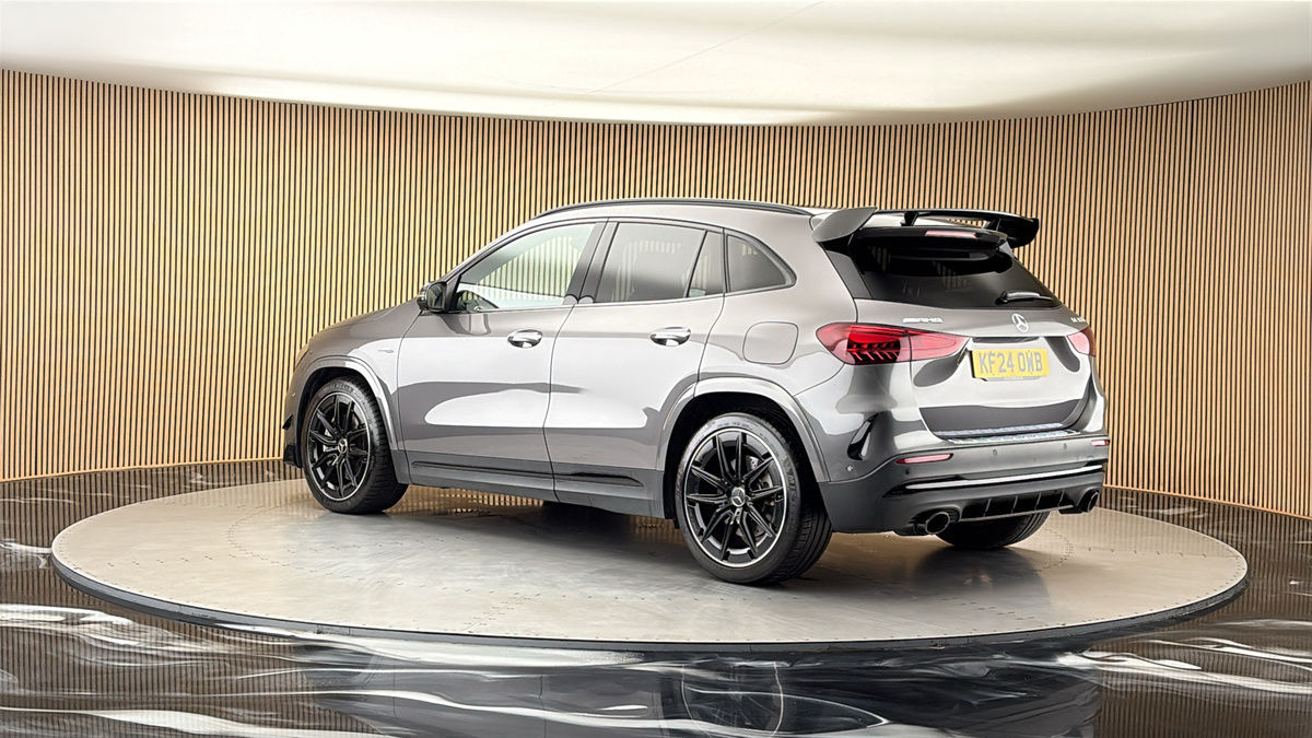 More views of Mercedes-Benz GLA