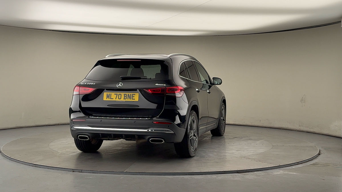 More views of Mercedes-Benz GLA