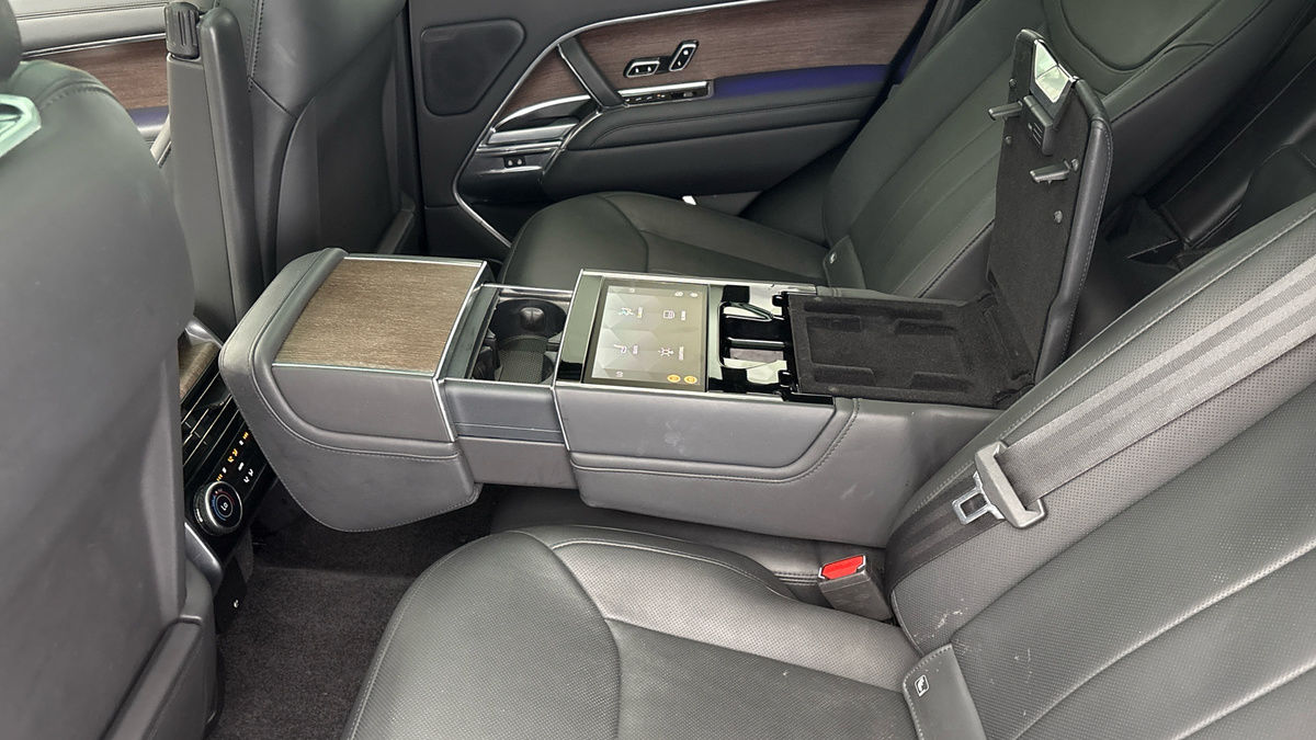 Land Rover Range Rover Image 9