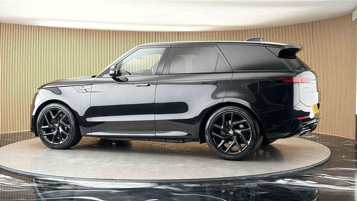 More views of Land Rover Range Rover Sport