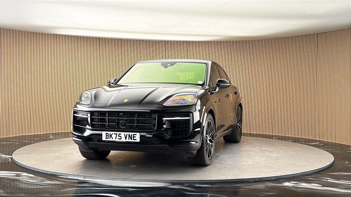 More views of Porsche Cayenne