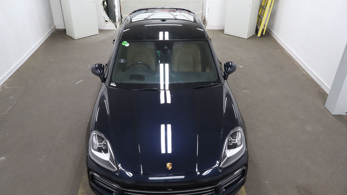 Porsche Cayenne Image 7