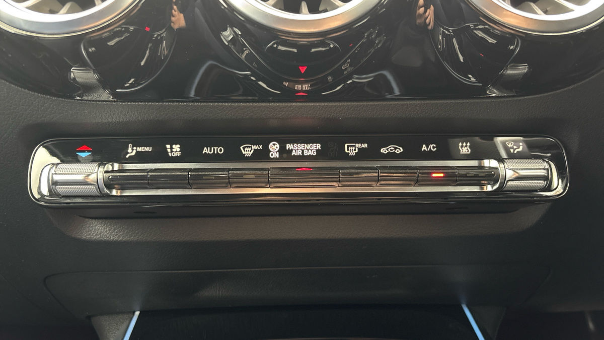 Mercedes-Benz EQA Image 7