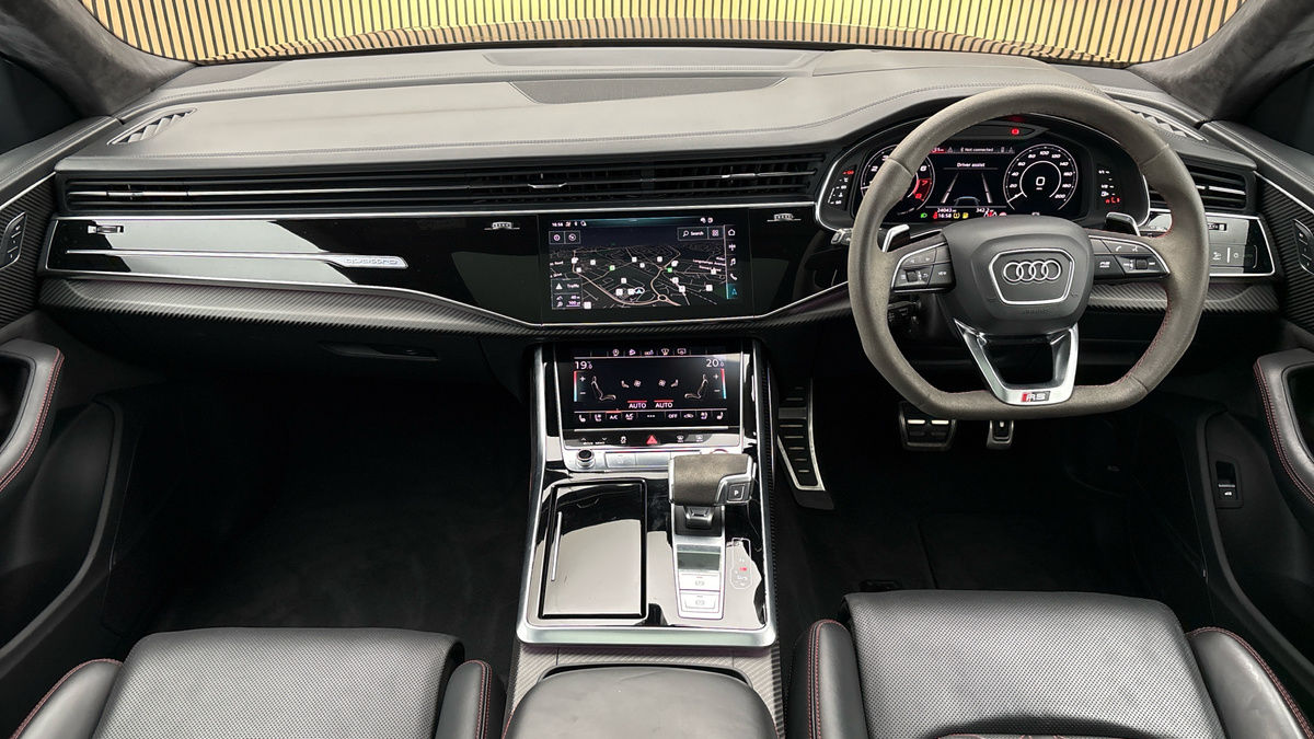 Audi RSQ8 Image 12