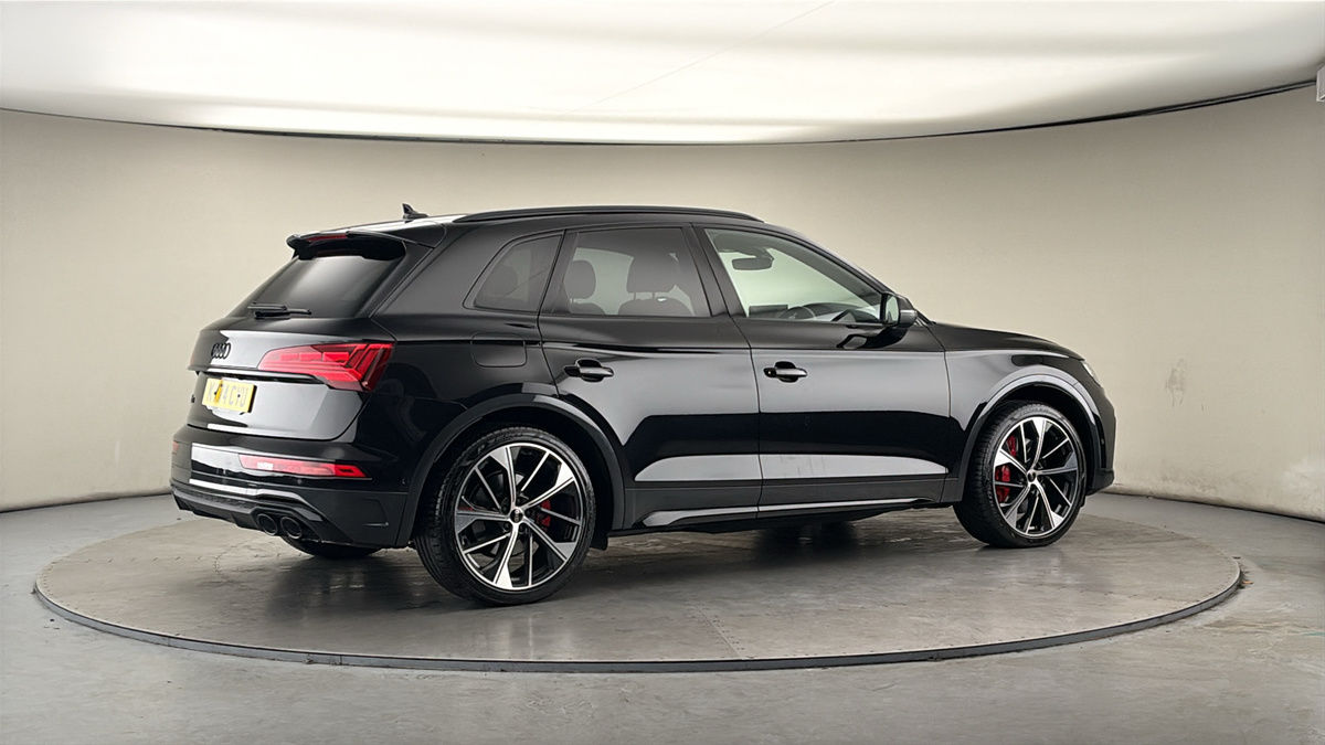 More views of Audi SQ5