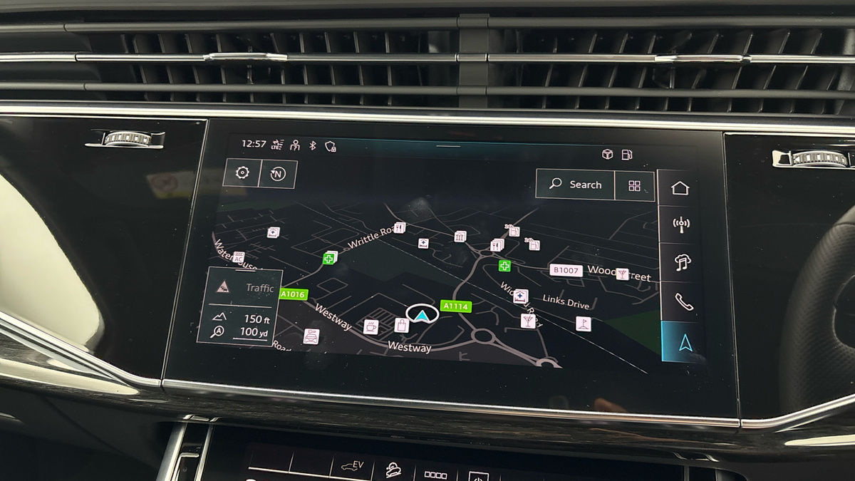 Audi Q7 Image 17