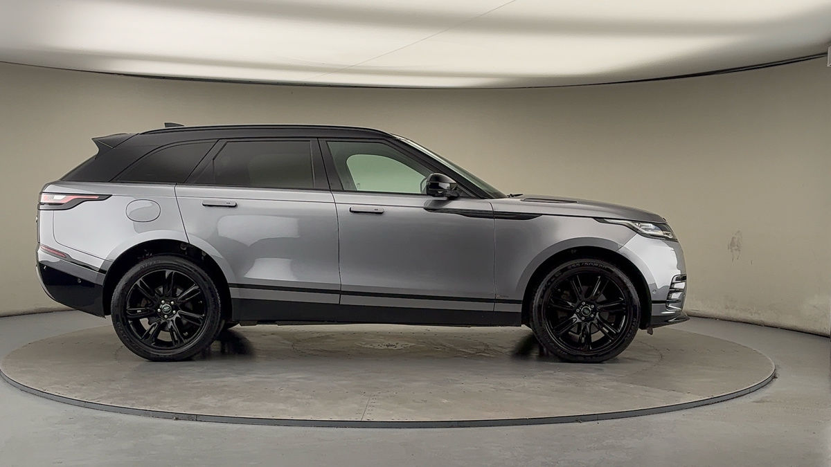 Land Rover Range Rover Velar Image 16