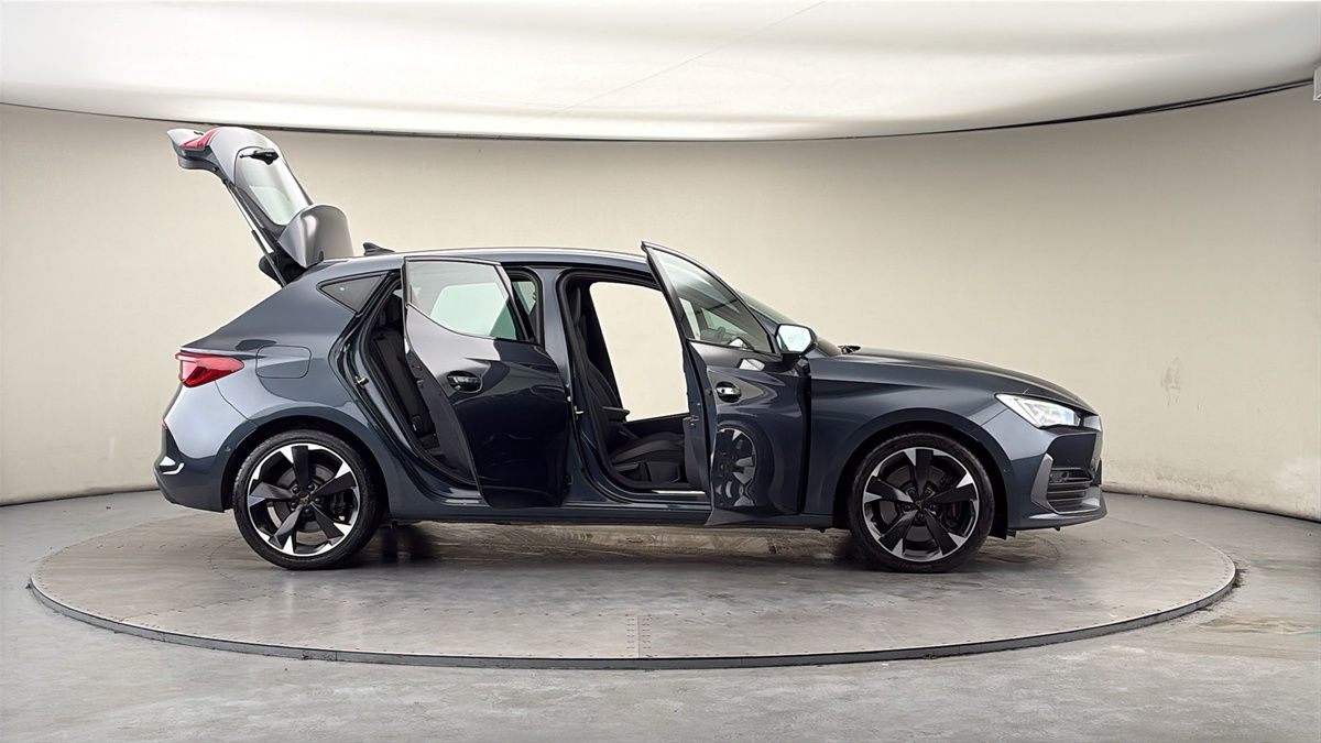 More views of CUPRA Leon