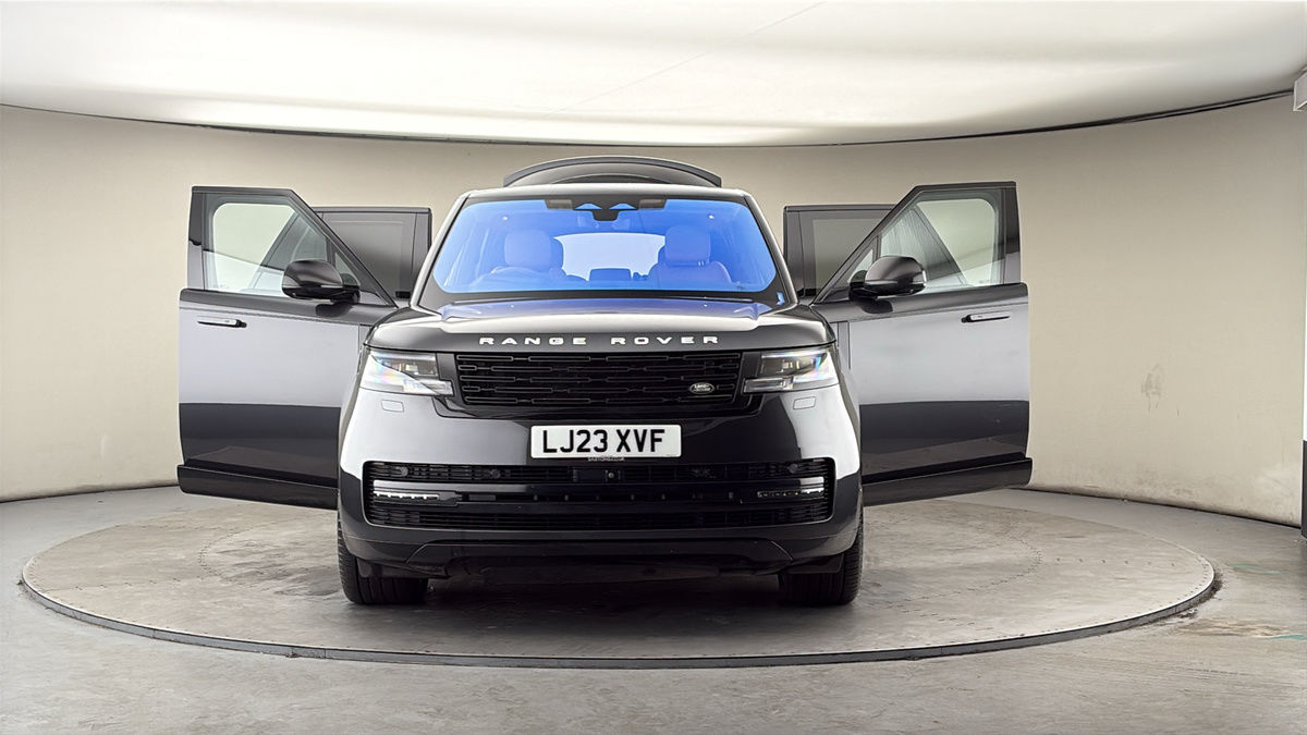 More views of Land Rover Range Rover