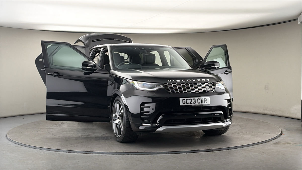 More views of Land Rover Discovery