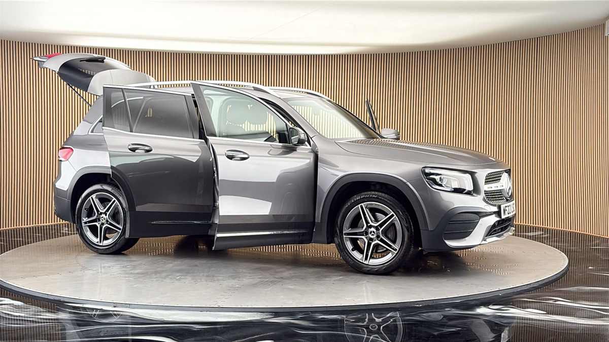 More views of Mercedes-Benz GLB