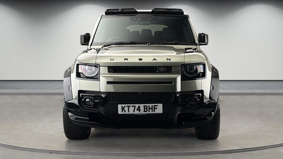 Land Rover Defender 110 Urban Image 3