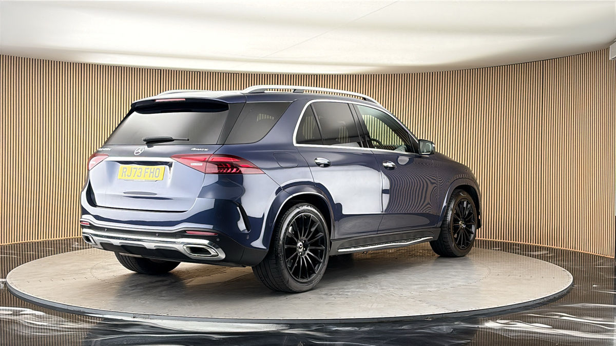 More views of Mercedes-Benz GLE