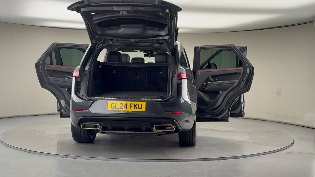 More views of Land Rover Range Rover Sport