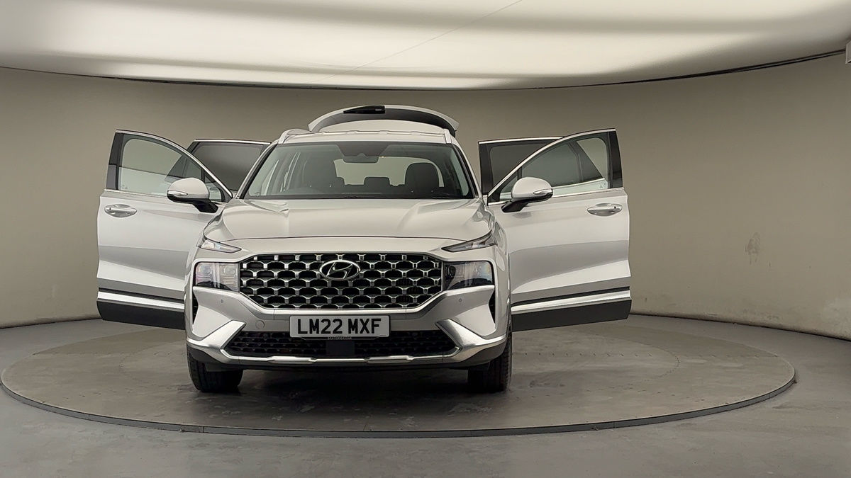 More views of Hyundai Santa Fe