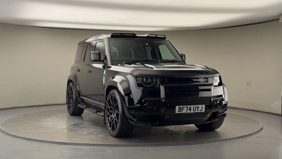 More views of Land Rover Defender 110