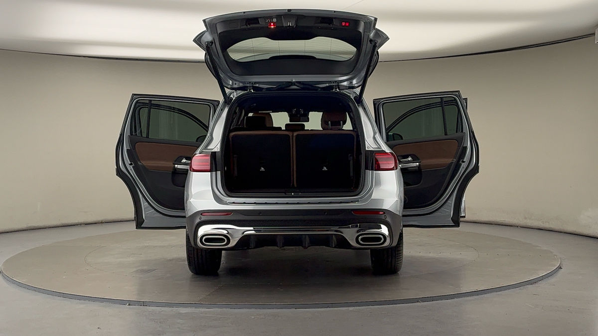 More views of Mercedes-Benz GLB