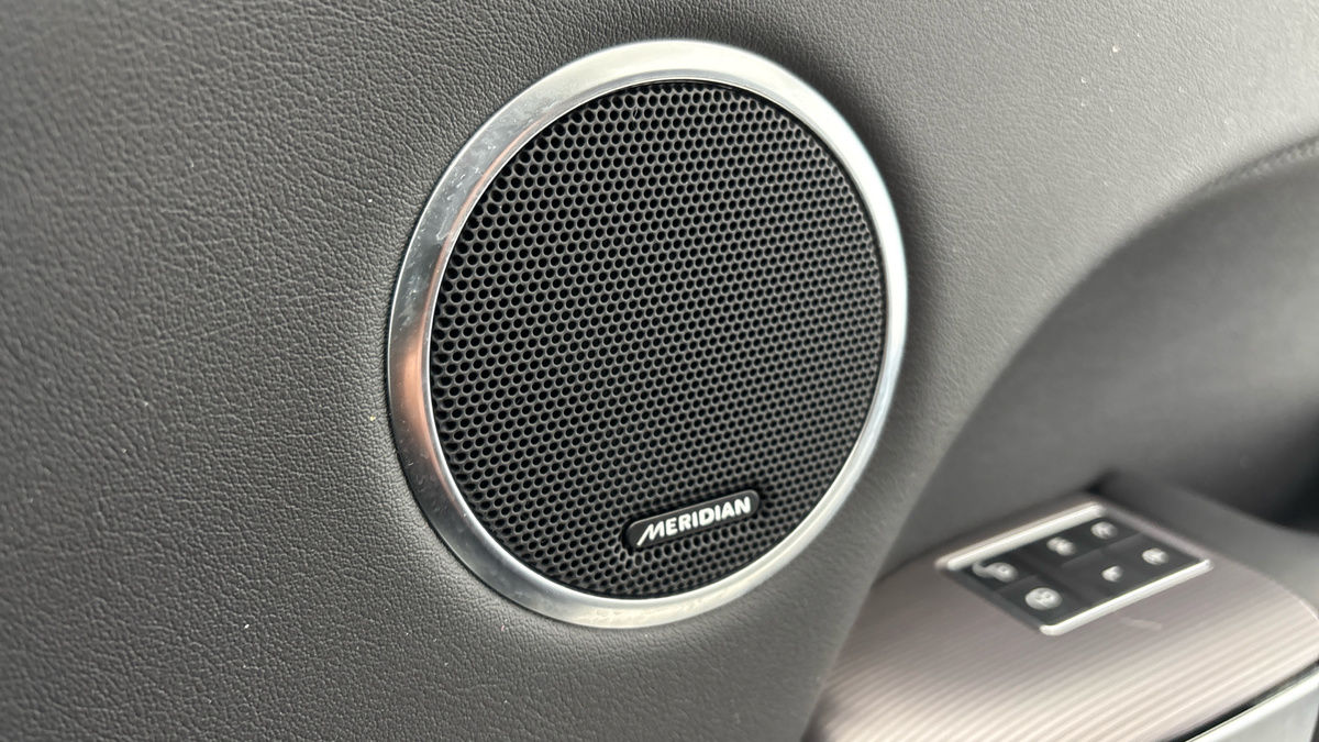 Land Rover Range Rover Sport Image 25