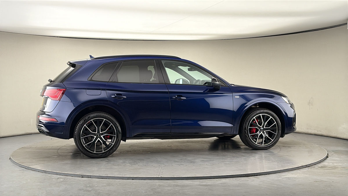 More views of Audi Q5