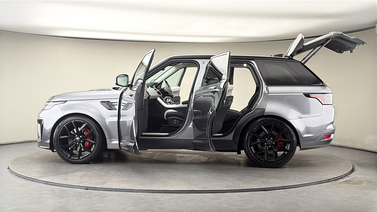 More views of Land Rover Range Rover Sport