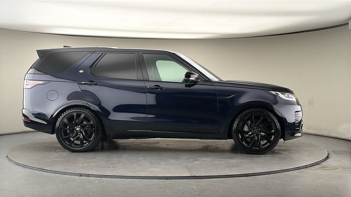 More views of Land Rover Discovery