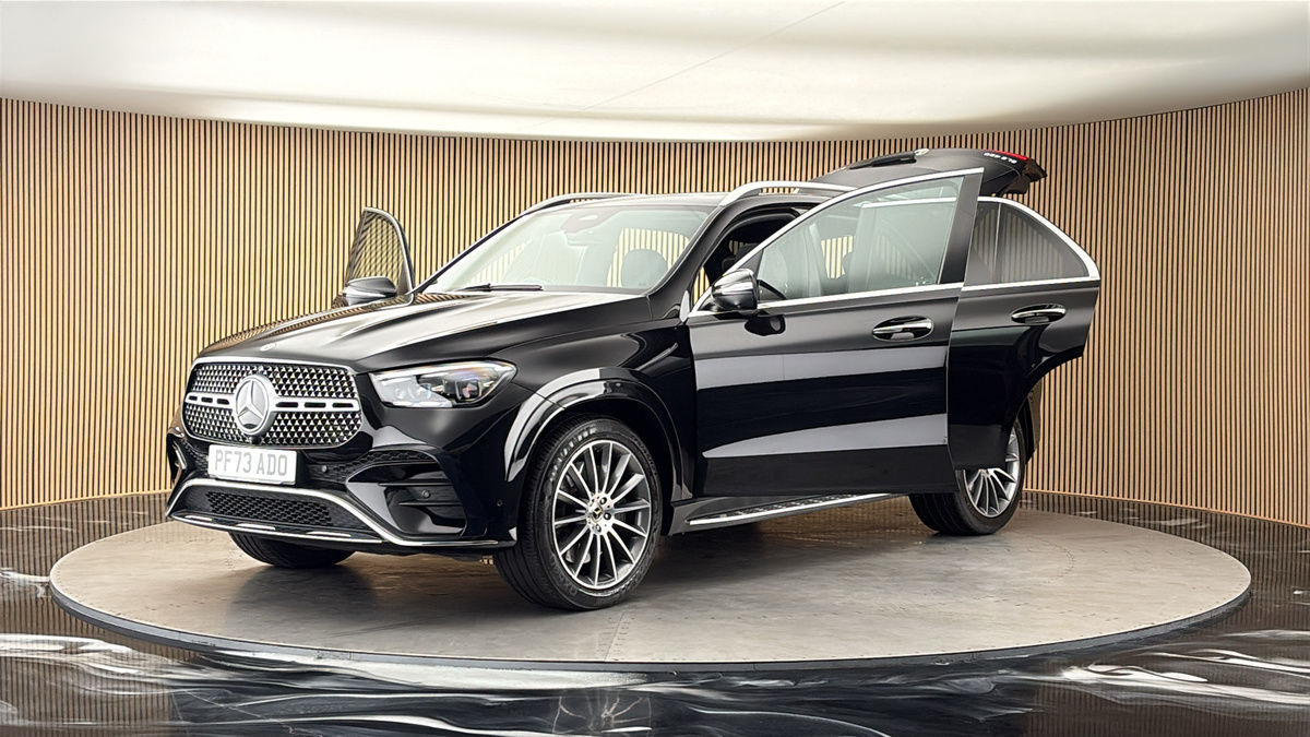 More views of Mercedes-Benz GLE