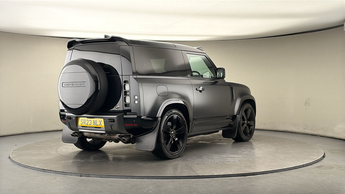 More views of Land Rover Defender 90