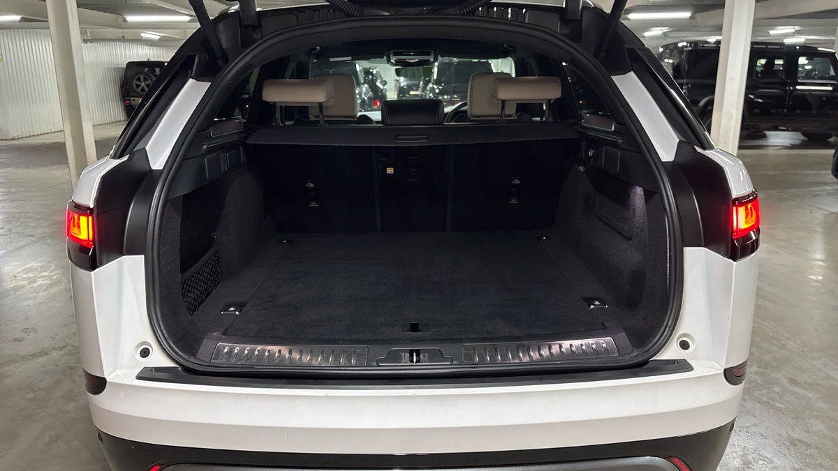 Land Rover Range Rover Velar Image 11