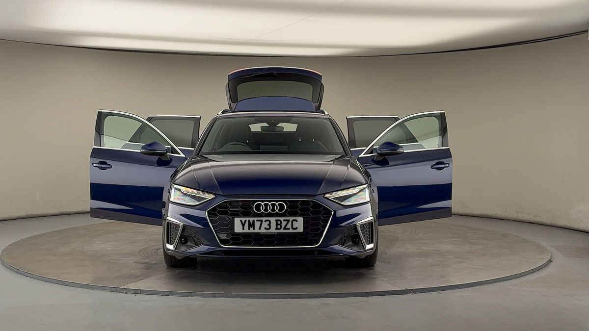 More views of Audi A4 Avant