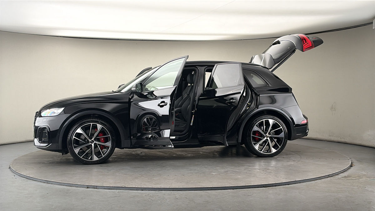 More views of Audi SQ5