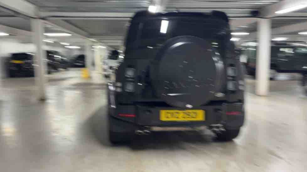 More views of Land Rover Defender 90