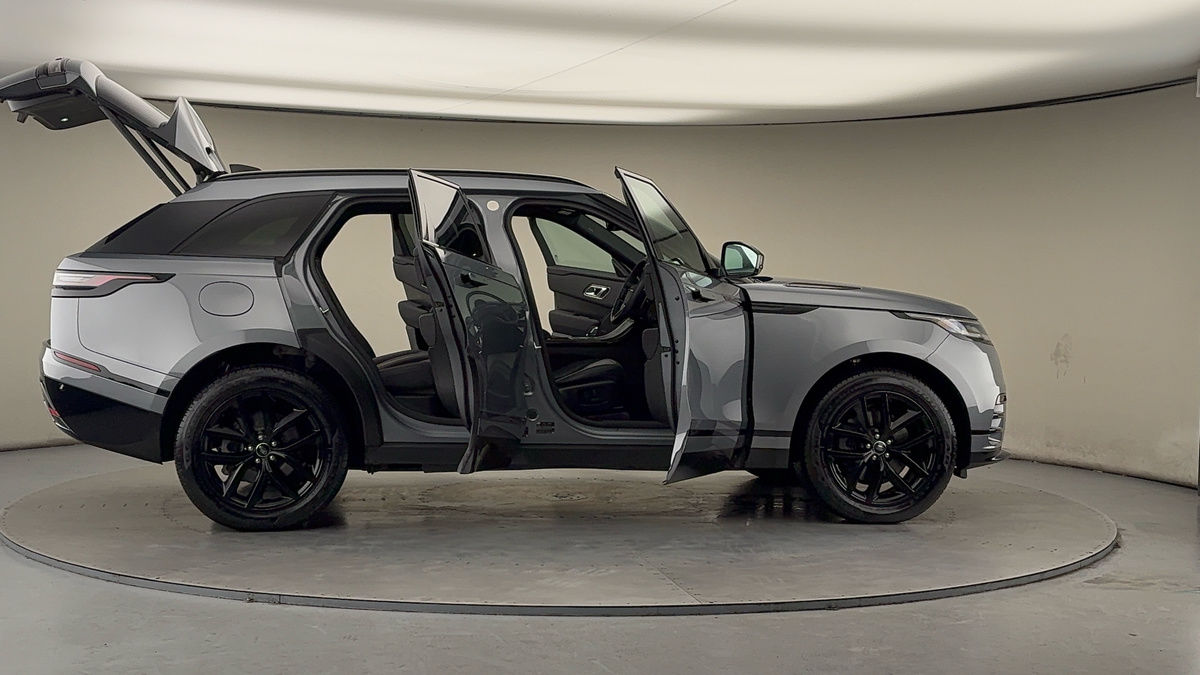 More views of Land Rover Range Rover Velar