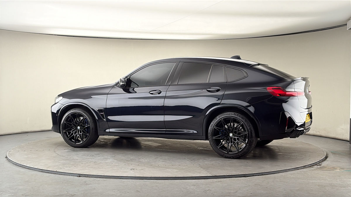 More views of BMW X4 M