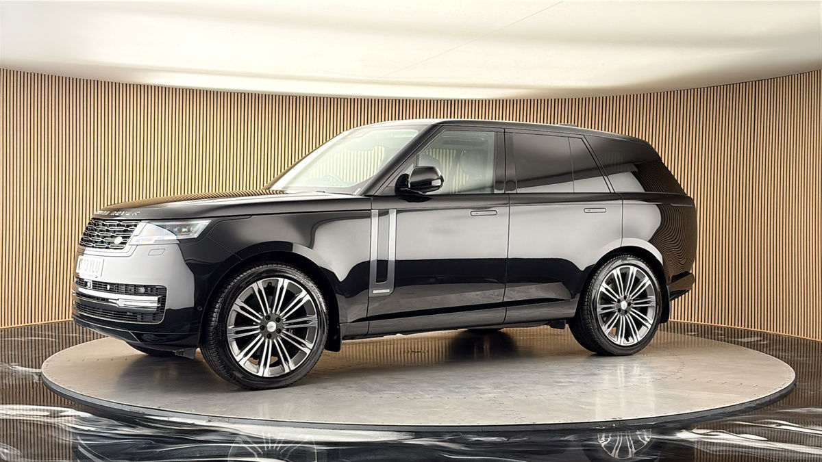 More views of Land Rover Range Rover