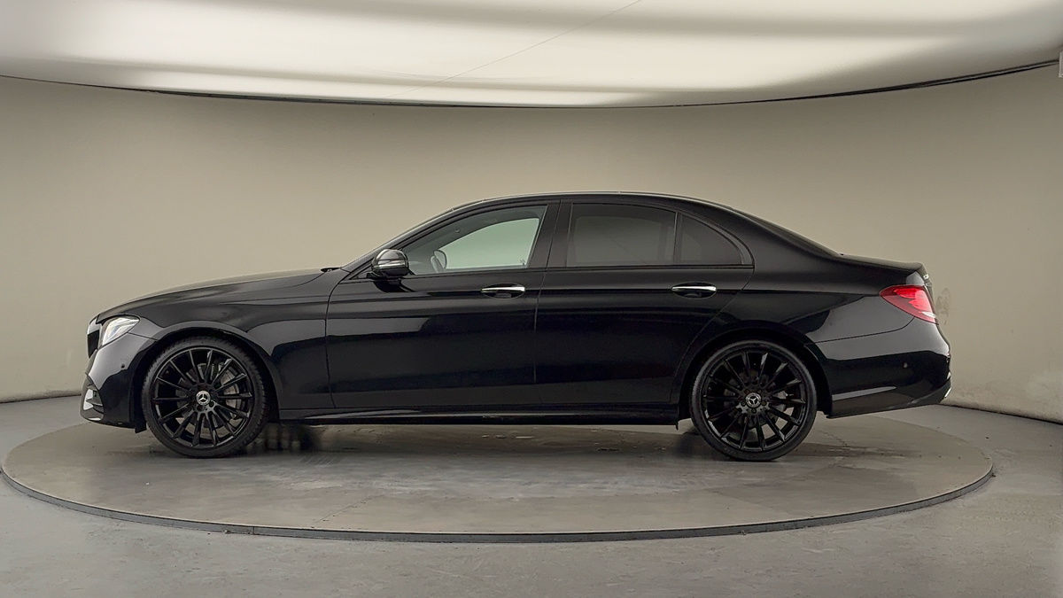 Mercedes-Benz E Class Image 15